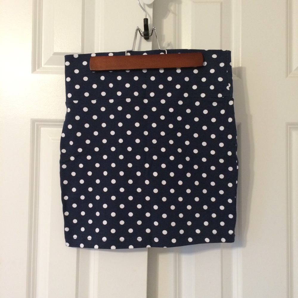 🆕 Navy with white polka dots mini skirt NWOT
